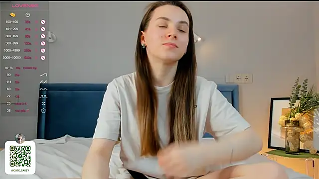 Snapshot of DonnaBurkee chatting on February 2025 10:19:01 PM DonnaBurkee online show from February 2025 10:19:01 PM