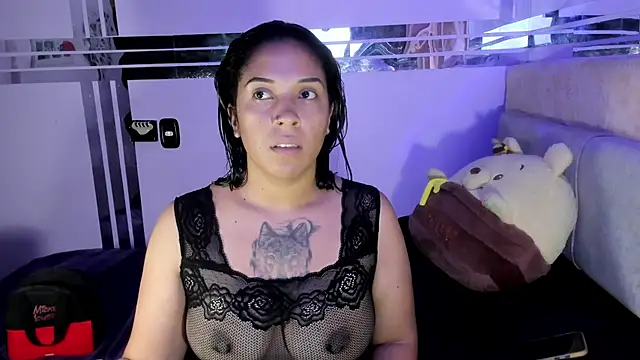 celesttemoon online show from May 2026 07:33:01 PM