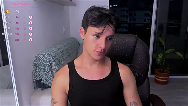 Snapshot of Alexxblue chatting on February 2025 04:21:02 AM Alexxblue online show from February 2025 04:21:02 AM