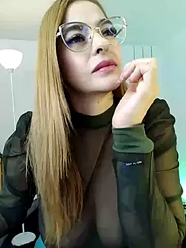 Alessandra Schmoll online show from March 2025 12:46:02 PM