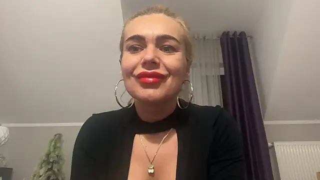 Snapshot of DESIREjenny chatting on December 2024 09:09:02 AM DESIREjenny online show from December 2024 09:09:02 AM