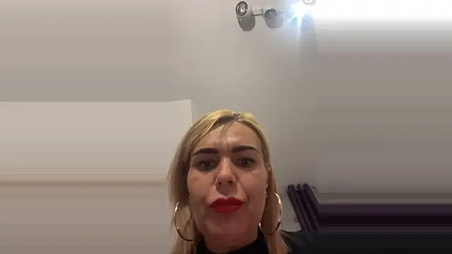 Snapshot of DESIREjenny chatting on December 2024 12:13:02 PM DESIREjenny online show from December 2024 12:13:02 PM