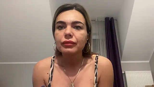 Snapshot of DESIREjenny chatting on February 2025 08:11:02 AM DESIREjenny online show from February 2025 08:11:02 AM