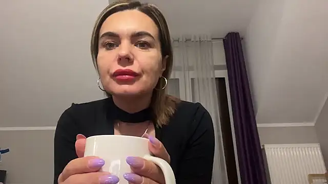 Snapshot of DESIREjenny chatting on March 2025 08:53:01 AM DESIREjenny online show from March 2025 08:53:01 AM