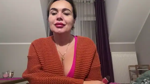 Snapshot of DESIREjenny chatting on October 2025 07:09:02 AM DESIREjenny online show from October 2025 07:09:02 AM