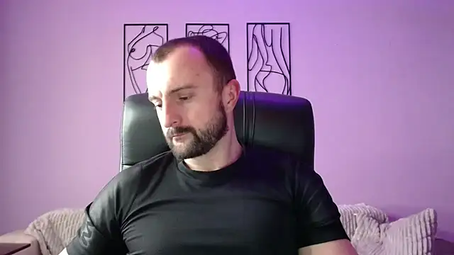 brindlefly6969 online show from February 2025 11:39:02 AM