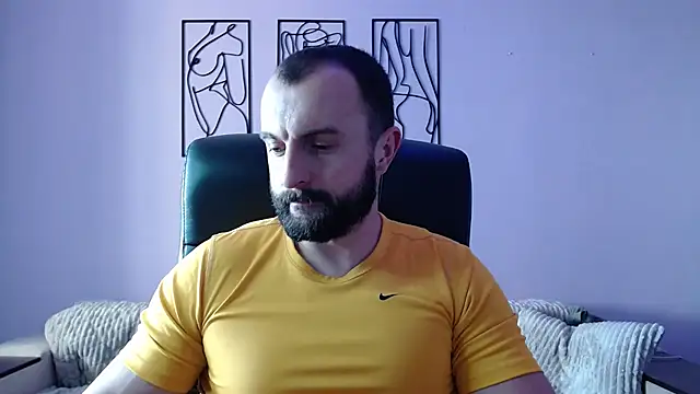 brindlefly6969 online show from March 2025 11:31:01 AM