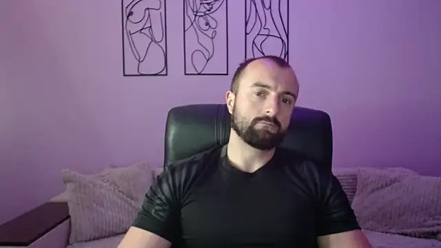 brindlefly6969 online show from September 2025 11:10:01 AM