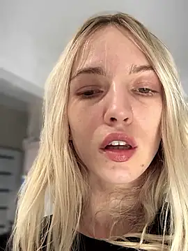 Adelina0001 online show from December 2024 05:04:02 AM