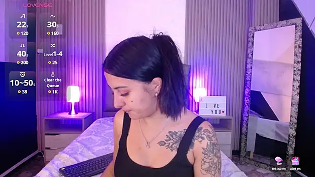 isabella smith  online show from March 2025 01:52:02 PM