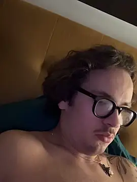 Snapshot of hardmecl chatting on October 2025 09:55:01 PM hardmecl online show from October 2025 09:55:01 PM