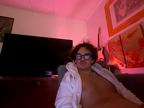 Snapshot of hardmecl chatting on November 2025 06:30:01 PM hardmecl online show from November 2025 06:30:01 PM