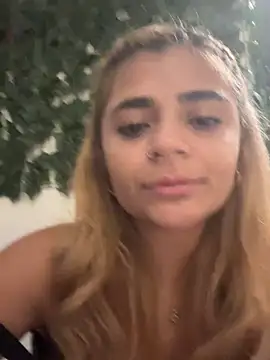 Snapshot of pamell_col chatting on December 2024 11:35:01 PM pamell col online show from December 2024 11:35:01 PM