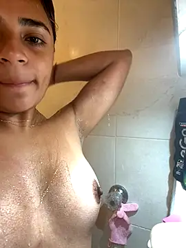 Snapshot of pamell_col chatting on October 2025 01:45:02 PM pamell col online show from October 2025 01:45:02 PM