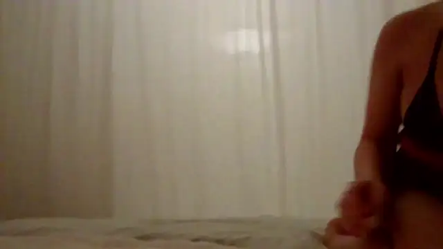 Snapshot of SallyCumLaude chatting on March 2025 05:40:02 AM SallyCumLaude online show from March 2025 05:40:02 AM