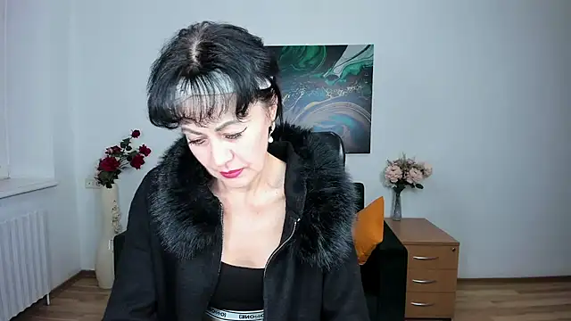 Snapshot of Silvia_Wallec chatting on December 2025 06:47:02 PM Silvia Wallec online show from December 2025 06:47:02 PM
