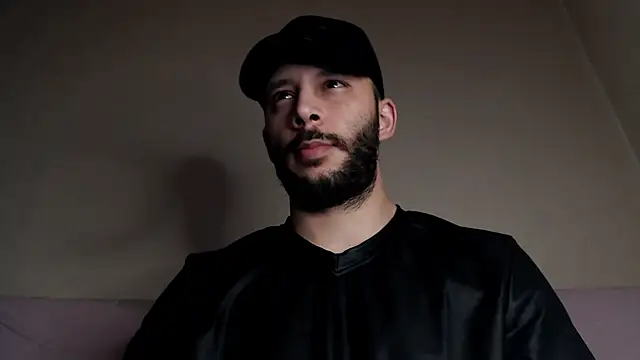 henryaxe online show from September 2025 01:51:02 AM