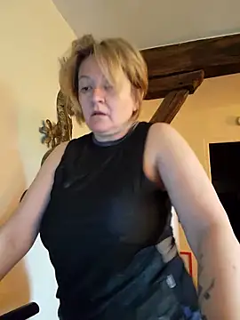 lady charlyne online show from May 2026 09:03:01 AM