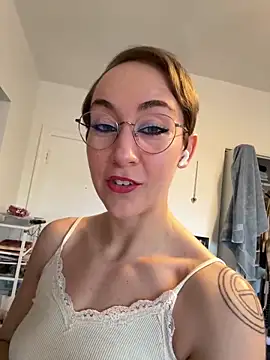 Snapshot of ketarisenup chatting on February 2025 10:54:01 PM ketarisenup online show from February 2025 10:54:01 PM