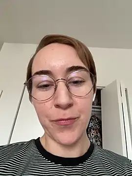 Snapshot of ketarisenup chatting on March 2025 10:20:01 PM ketarisenup online show from March 2025 10:20:01 PM