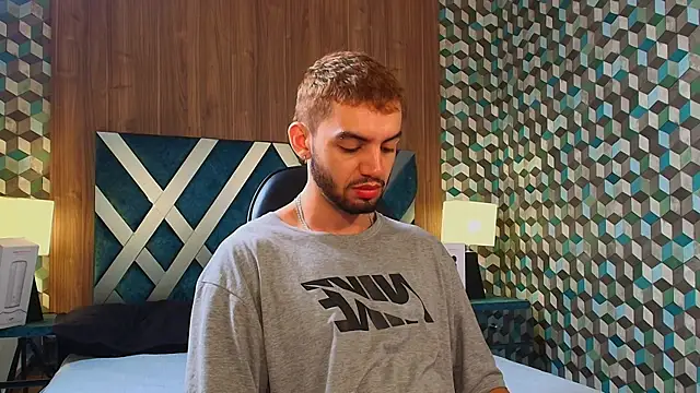 Michael magno online show from September 2025 10:28:02 AM