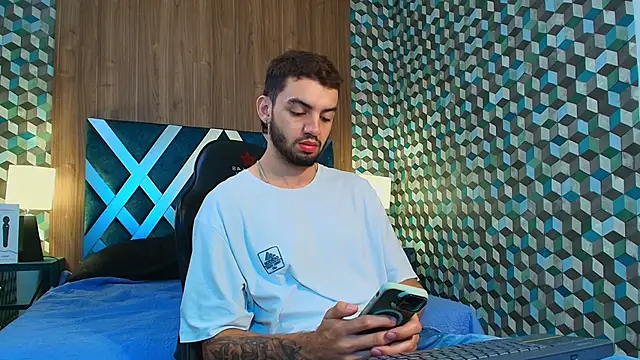 Michael magno online show from September 2025 02:07:01 PM