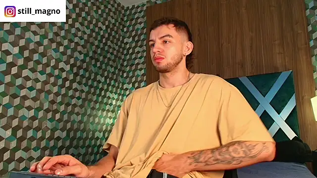 Michael magno online show from November 2025 10:48:01 AM