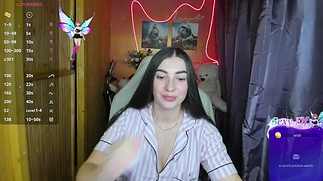 Snapshot of Fiery_Brunette_ chatting on January 2025 10:30:02 PM Fiery Brunette online show from January 2025 10:30:02 PM