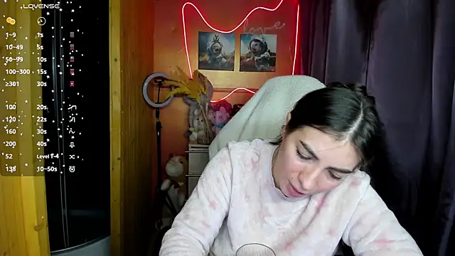 Snapshot of Fiery_Brunette_ chatting on November 2025 09:48:02 AM Fiery Brunette online show from November 2025 09:48:02 AM