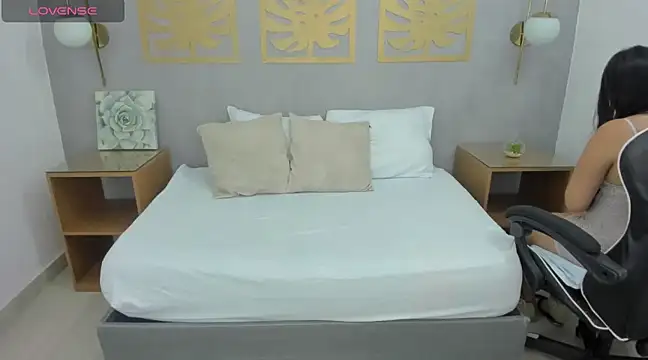 ayla13  online show from March 2025 07:36:01 PM