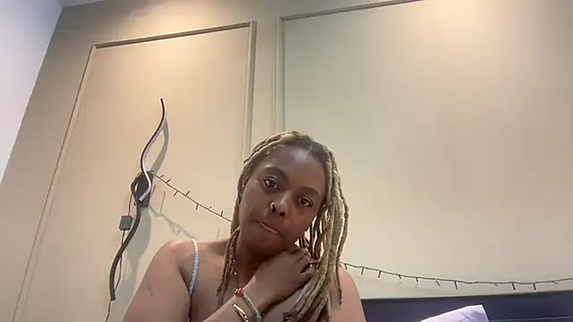 ChocolateCakeQueen online show from January 2025 03:27:02 AM