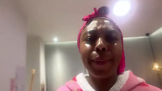 ChocolateCakeQueen online show from June 2026 11:54:01 PM
