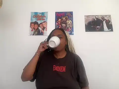 ChocolateCakeQueen online show from July 2026 01:54:02 PM