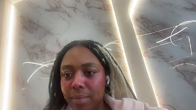 ChocolateCakeQueen online show from July 2026 06:20:01 PM