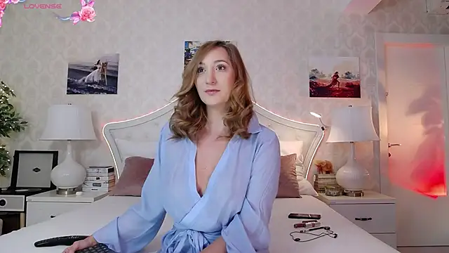 Snapshot of IreneHope chatting on May 2026 08:43:02 AM IreneHope online show from May 2026 08:43:02 AM