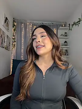 HazzelGray online show from January 2026 07:11:01 PM