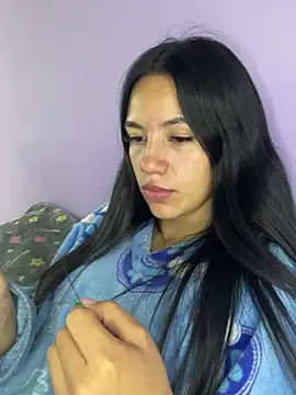 Snapshot of hannahb-e chatting on January 2025 02:33:02 AM hannahb-e online show from January 2025 02:33:02 AM