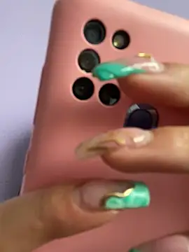 Snapshot of hannahb-e chatting on February 2025 04:47:01 PM hannahb-e online show from February 2025 04:47:01 PM