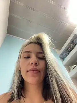 Snapshot of hannahb-e chatting on March 2025 07:10:02 PM hannahb-e online show from March 2025 07:10:02 PM