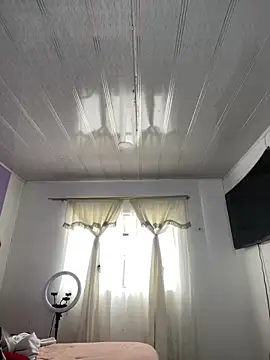 hannahb-e online show from March 2026 02:46:02 PM