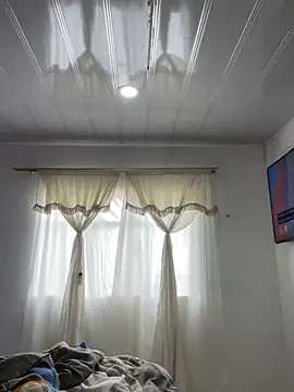 hannahb-e online show from April 2026 03:01:01 PM