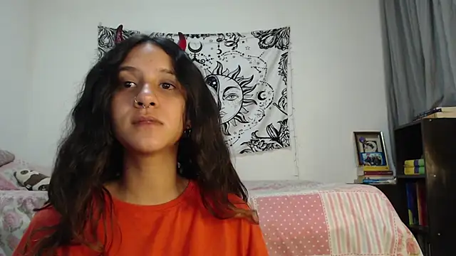 Snapshot of AlinaWoolf_ chatting on January 2025 02:41:01 AM AlinaWoolf online show from January 2025 02:41:01 AM