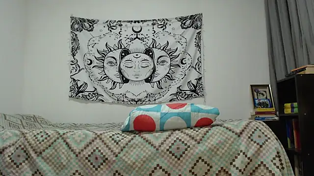 Snapshot of AlinaWoolf_ chatting on February 2025 04:14:02 AM AlinaWoolf online show from February 2025 04:14:02 AM