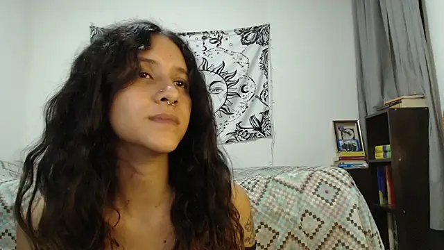 Snapshot of AlinaWoolf_ chatting on February 2025 07:16:01 AM AlinaWoolf online show from February 2025 07:16:01 AM