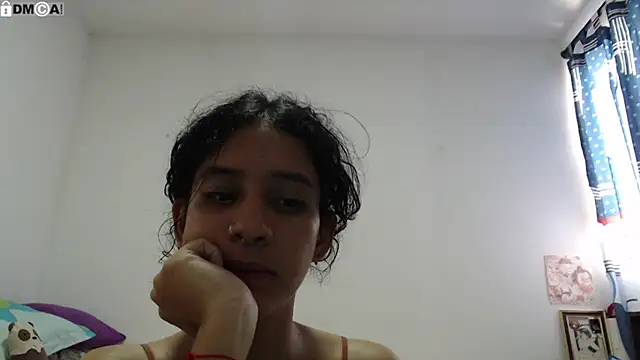 Snapshot of AlinaWoolf_ chatting on November 2025 02:51:01 PM AlinaWoolf online show from November 2025 02:51:01 PM