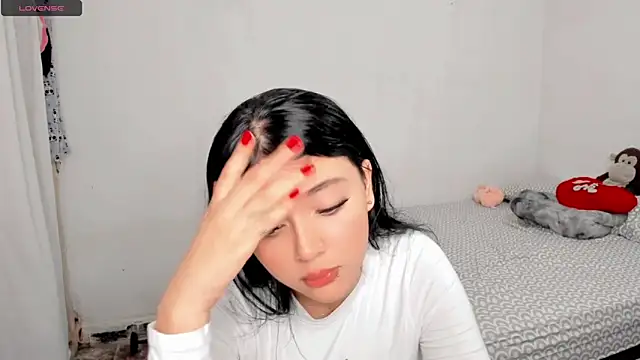 Snapshot of Sarah_angell chatting on December 2024 01:47:01 PM Sarah angell online show from December 2024 01:47:01 PM