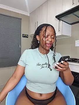 Snapshot of Jazmine-Blue chatting on October 2025 10:39:02 PM Jazmine-Blue online show from October 2025 10:39:02 PM