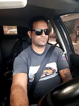 hecwil8 online show from November 2025 11:56:02 AM