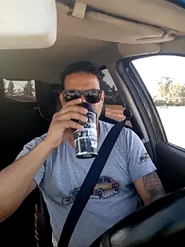 hecwil8 online show from December 2025 12:00:02 PM