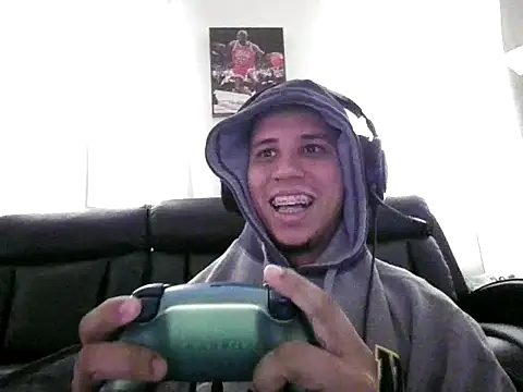 Snapshot of flakoGang chatting on October 2025 05:15:02 PM flakoGang online show from October 2025 05:15:02 PM